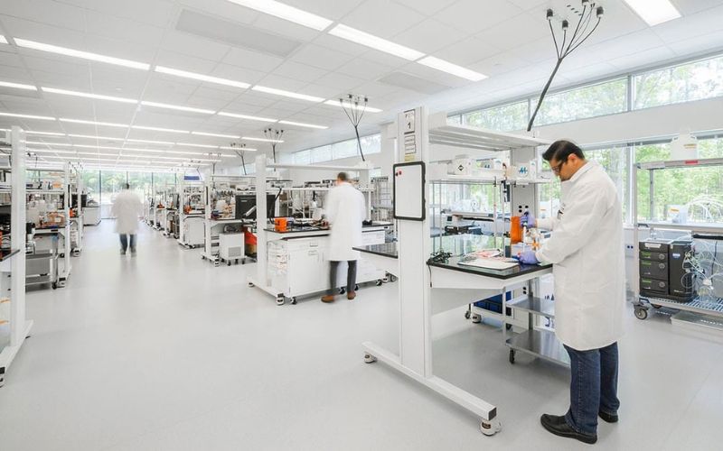 Thiết kế và thi công phòng Lab kiểm nghiệm thực phẩm an toàn 10 Phòng rửa và tiệt trùng dụng cụ
