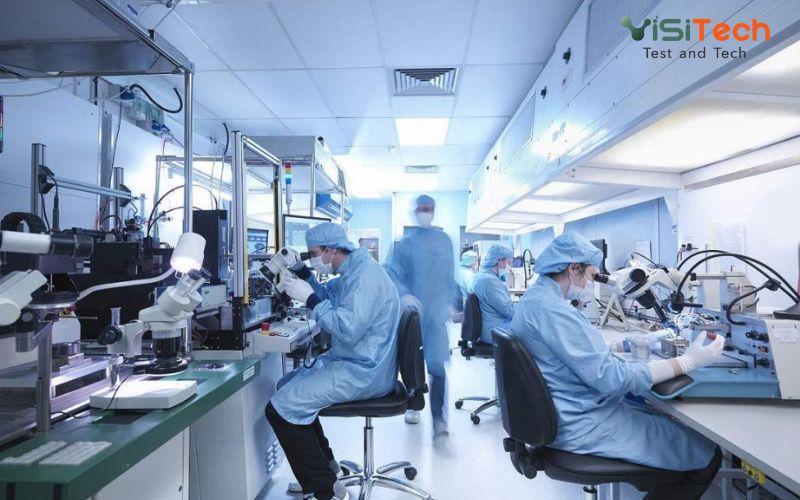 Phòng sạch điện tử là gì? Các tiêu chuẩn và lưu ý cần tuân thủ 10 Ngành điện tử cần phòng sạch để bảo vệ linh kiện có độ chính xác cao khỏi bụi và tạp chất